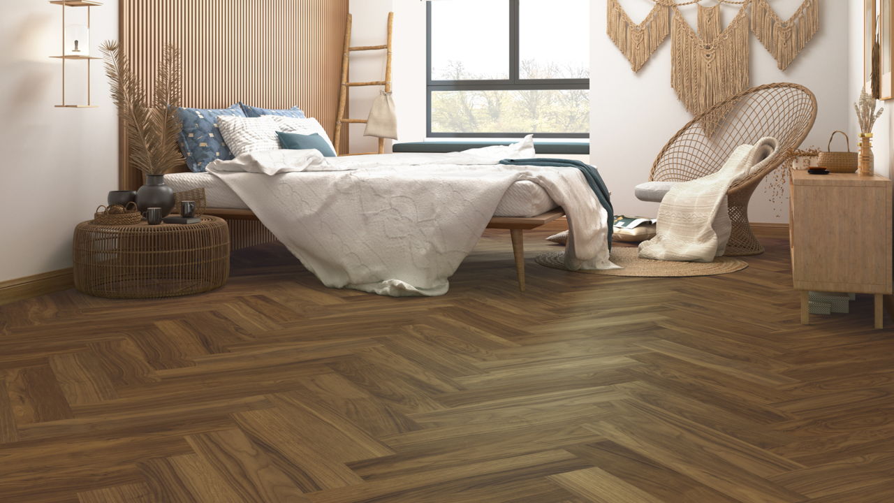Classen Herringbone Walnut Red Brown - Topla prirodna boja drveta stvara intimnu i smirujuću atmosferu savršenu za oporavak, spavaca soba, topli tonovi sobe i laminata