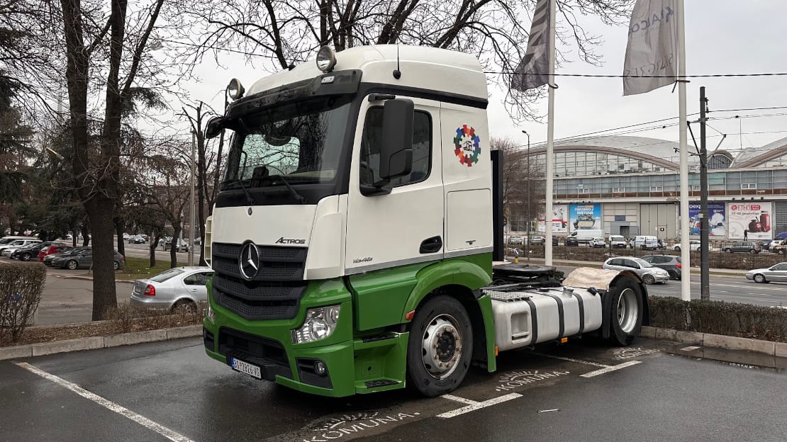 Profesionalne usluge prevoza roba, pouzdana vozila za medjunarodni transport