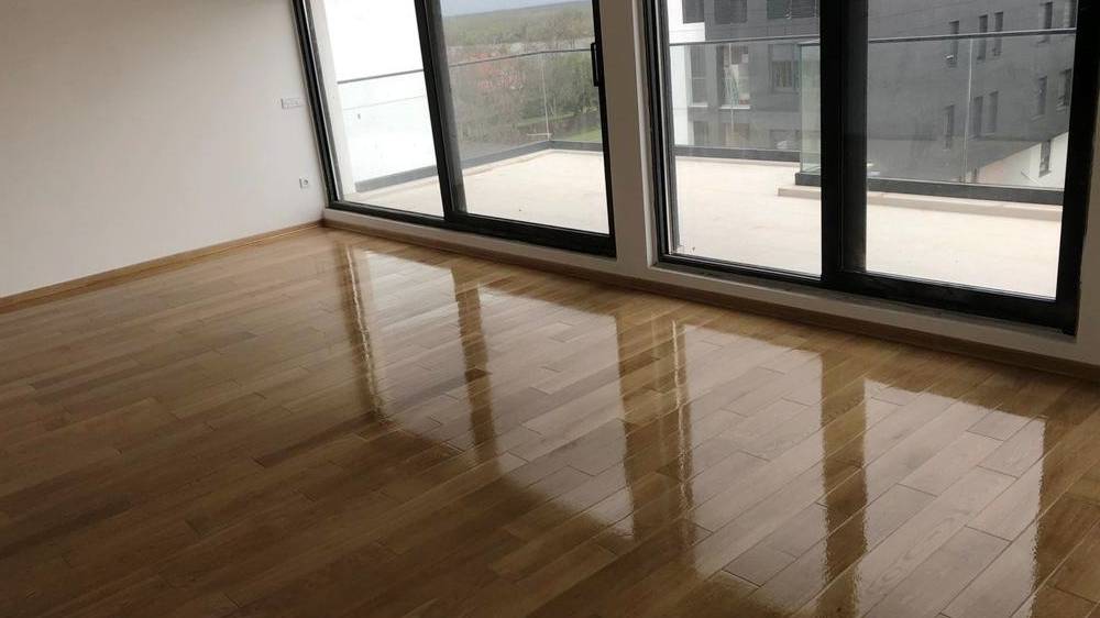 Prodaja gotovog parketa za brzu ugradnju, idealno za renoviranje